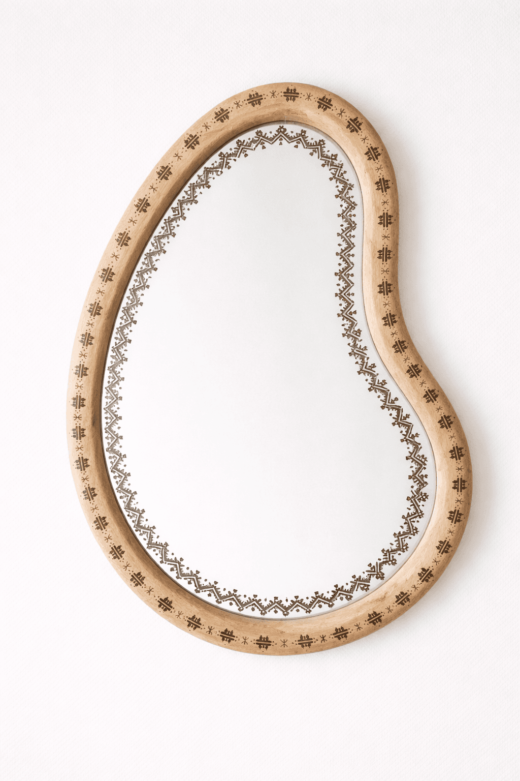 miroir en Bois – Symbole berbère — visuel 1
